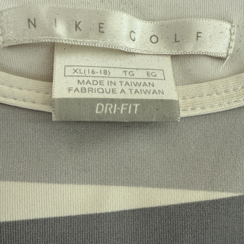 Bundle 3 Women’s Golf Shirts Nike Golf, Lady Hagen and Greg Norman Size XL - Picture 5 of 8